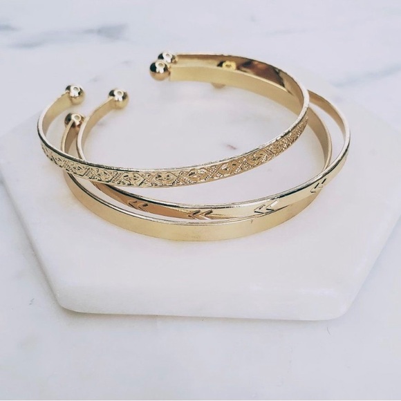 Set of 3 gold bracelets brand new - Picture 2 of 4